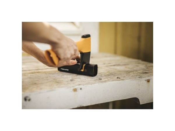 Топор туристический X5 XXS FISKARS