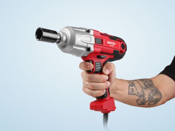 Гайковерт электрический WORTEX WR 4560 в чем. 400 Н*м, 450 Вт, 2800 об/мин(2800 об/мин., 4м шнур, 2,4 кг)