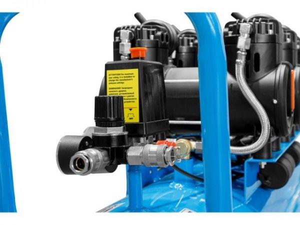 Компрессор DGM AC-6100LD безмасляный(450 л/мин, 8 атм, коаксиальный, безмасляный, электр. блок упр., ресив. 100 л, 230 В, 2,4 кВт)