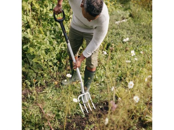 Вилы садовые телескопические SmartFit  FISKARS