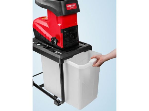Садовый измельчитель WORTEX SE 4528 2.8 кВт, индукц.двиг., фреза, диам.веток 45 мм(2800 Вт, фреза, до 200 кг/ч, ветки до 45 мм, индукцион.двиг., 60 л контейнер, реверс)