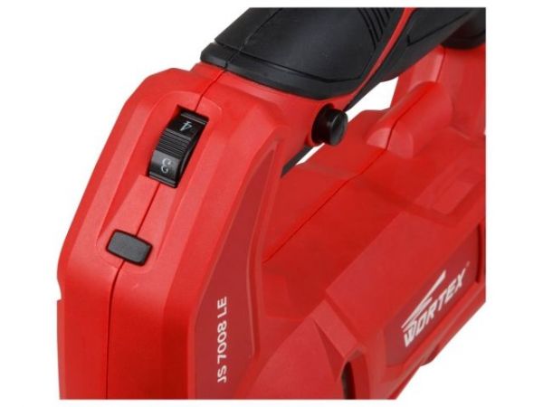 Лобзик электрический WORTEX JS 7008 LE в кор. 710 Вт, 800-3000 ход/мин, пропил до 70 мм. (Маятниковый ход, подстветка, рег. об., быстрозажимной патрон)