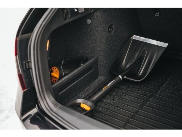 Лопата снеговая автомобильная телескопическая X-series FISKARS(длина: 795 - 987 мм, ширина: 280мм)