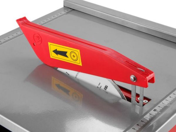 Плиткорез электрический WORTEX TC 1880 C в кор. 600 Вт, 180 мм, 2800 об. мин., глубина до 34 мм(стол 385x380 мм, водная система охлаждения)