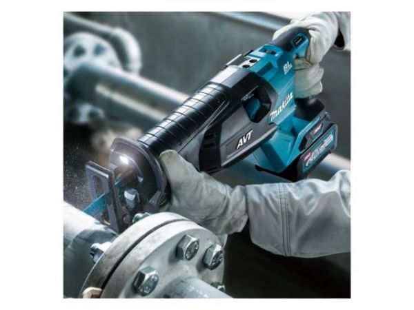 Сабельная пила XGT JR002GZ MAKITA(40.0 В, дерево до 255 мм, металл до 130 мм)