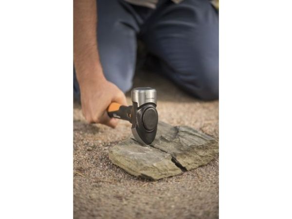 Молоток M FISKARS(Вес - 1,63.  Длина - 28 см)