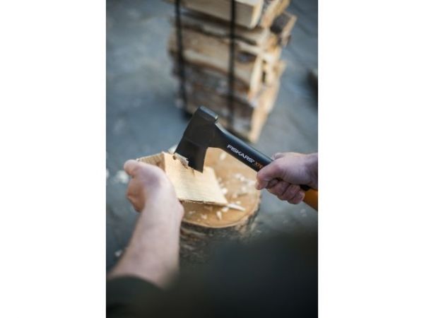 Топор универсальный X7 XS FISKARS
