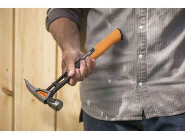 Молоток столярный ХL FISKARS
