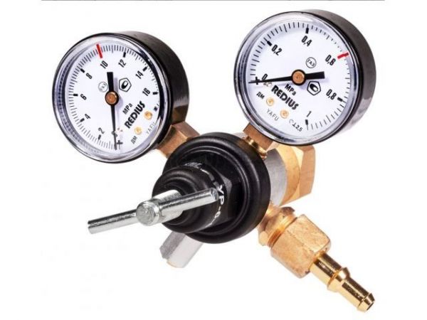 Редуктор углекислотный УР-6-6 (6м3/ч; 10/0,6 МПа; ф 9 мм) в коробке (ООО 'Редиус 168')(в коробке)