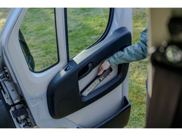 Фонарь-переноска аккумуляторный 300Лм, Brennenstuhl HL 300 AD(с ручной зарядкой (динамо), магнитом, крючком, USB)