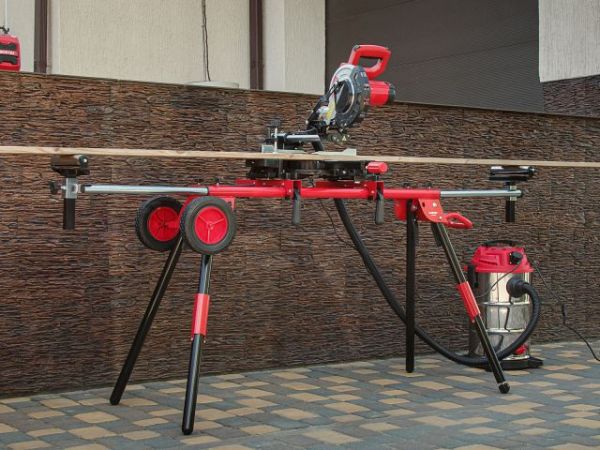 Торцовочная пила WORTEX MS 2116 LMO в кор. 1700 Вт, 210 мм, глуб. до 65 мм, шир. до 340 мм, лазер